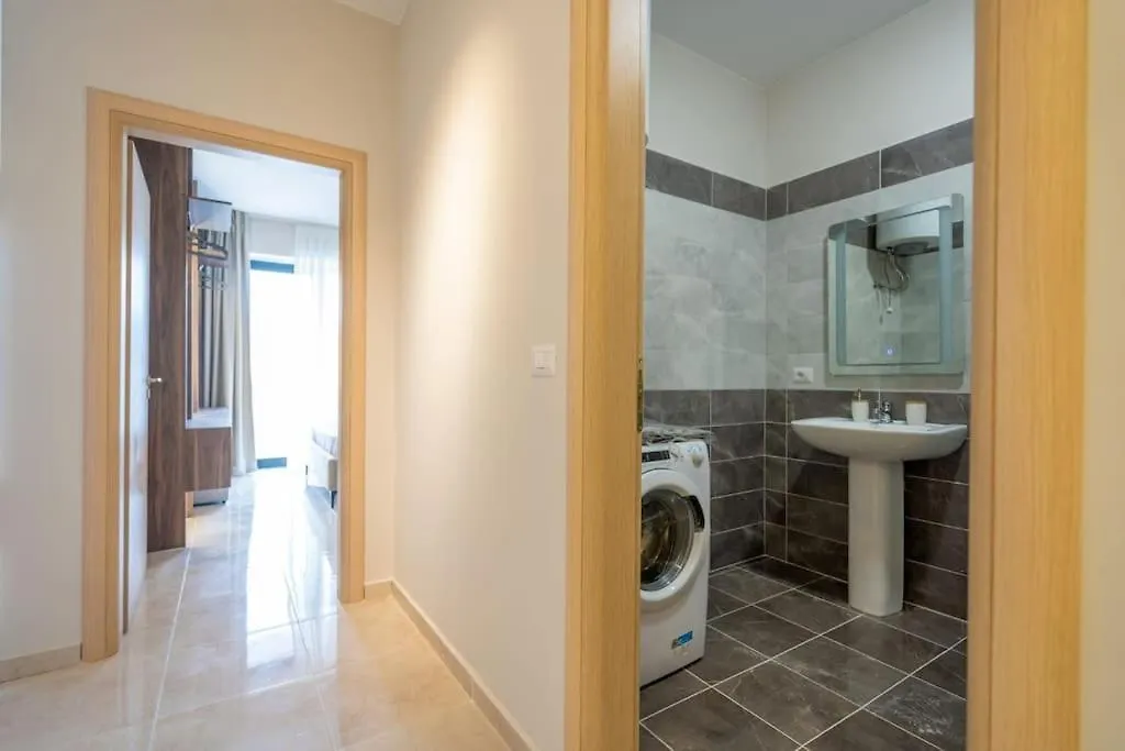 Rruga Moncheri 2 Vlore Apartment
